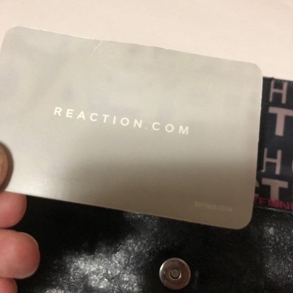 kenneth cole wallet women’s Black Long With Metal Logo Attachment Authentic - Picture 7 of 8